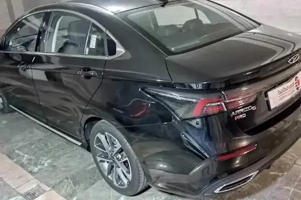 فونیکس، آریزو 6 پرو