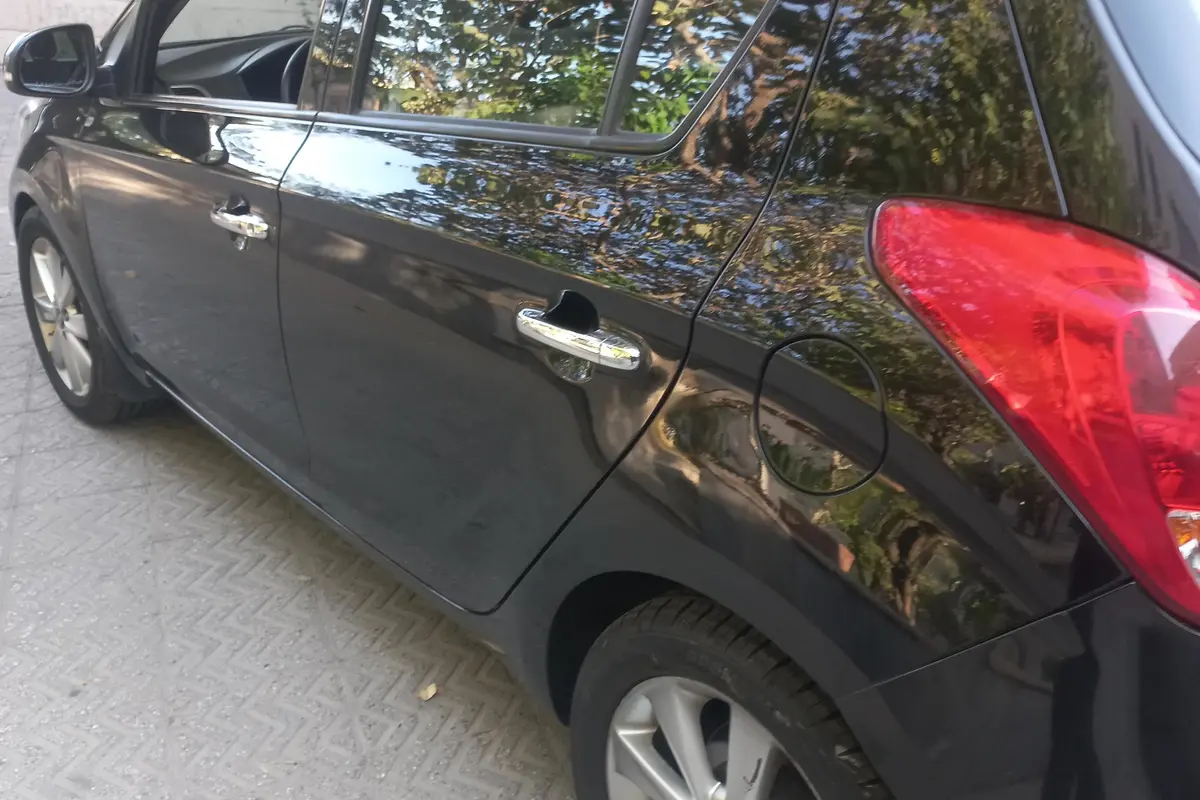 هیوندای،  i20