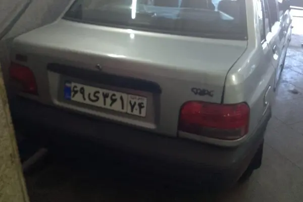 پراید، صندوق دار