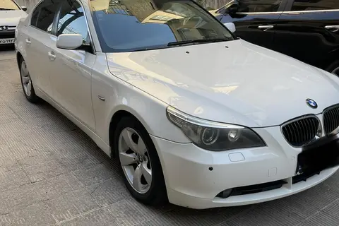 ب ام و، سری 5 سدان