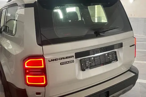 تویوتا، پرادو  چهار در