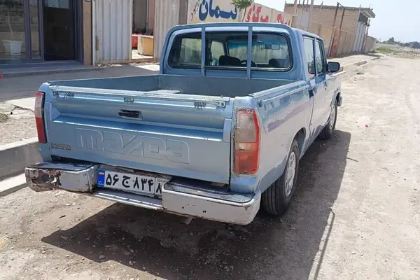 مزدا، وانت دوکابين