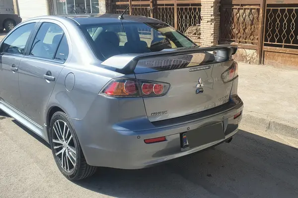 میتسوبیشی، لنسر