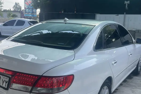 هیوندای  آزرا (گرنجور)