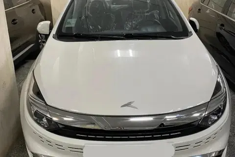 کی ام سی، ایگل
