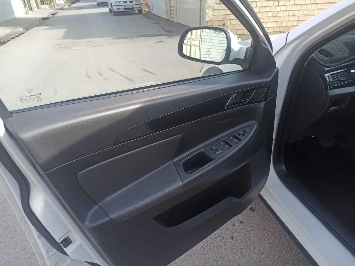 دانگ فنگ،  H30 کراس