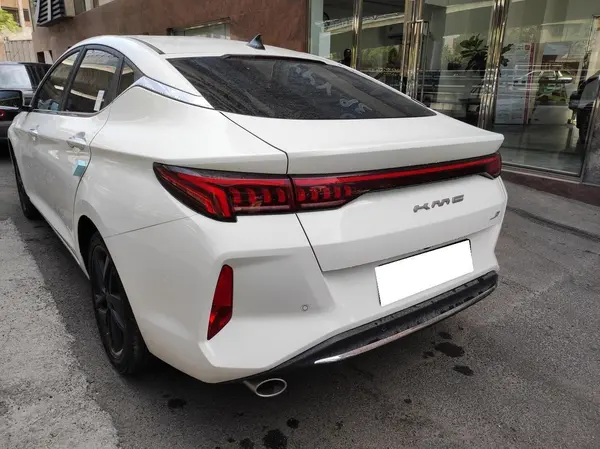 پیش فروش کی ام سی، J7