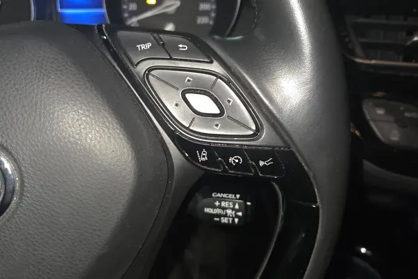 تویوتا، C-HR هیبرید