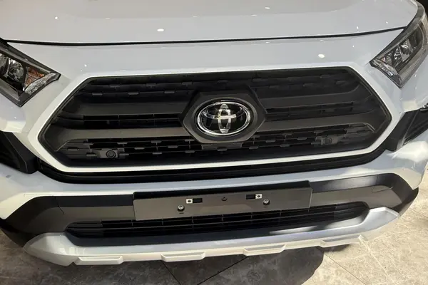 تویوتا، راوفور