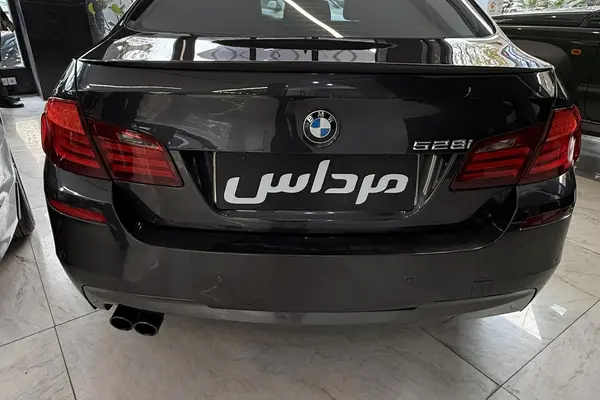 ب ام و، سری 5 سدان