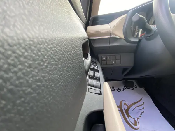 تویوتا، یاریس صندوق دار