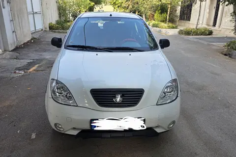 تیبا، هاچ بک