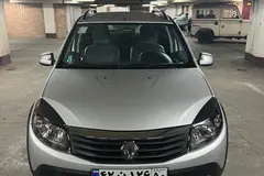 رنو، ساندرو