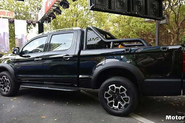کی ام سی،  T9