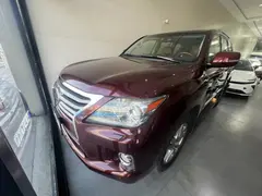 لکسوس، LX