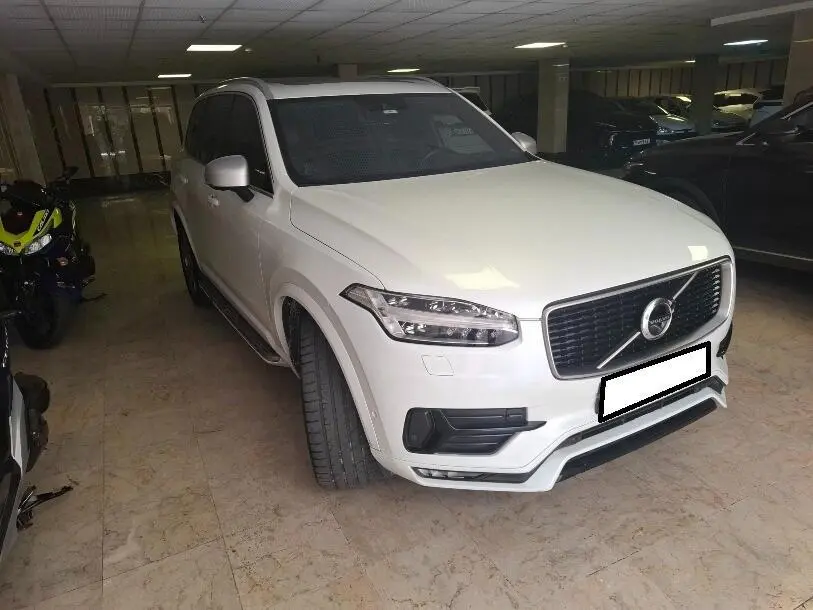 ولوو،  XC90