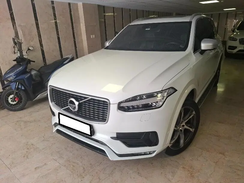 ولوو،  XC90