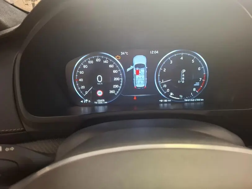 ولوو،  XC90