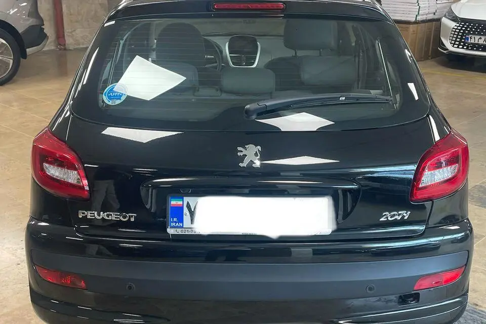 پژو،  207