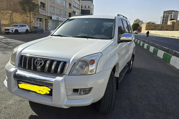 تویوتا  پرادو  چهار در