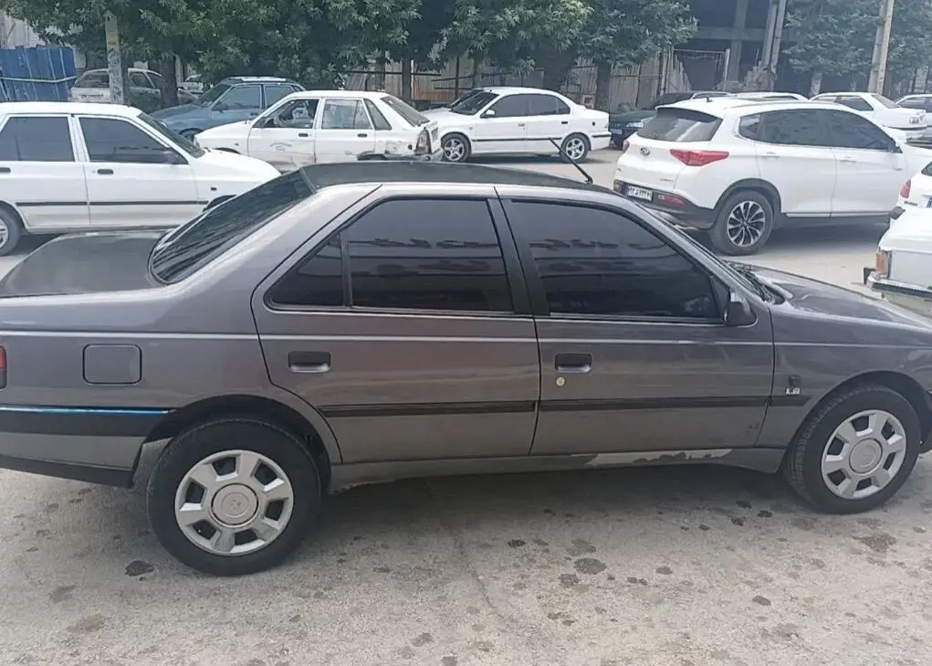 پژو،  405