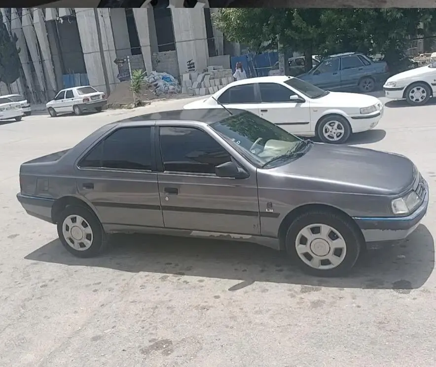 پژو،  405