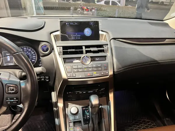 لکسوس، NX هیبرید