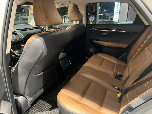 لکسوس، NX هیبرید