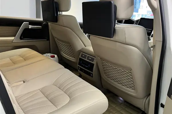 تویوتا، لندکروز چهار در