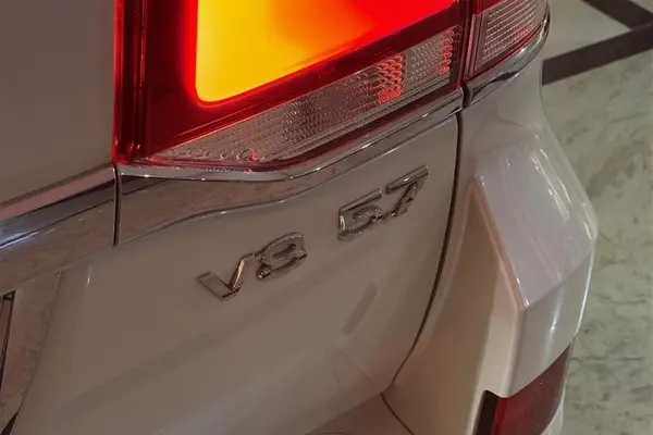 تویوتا، لندکروز چهار در