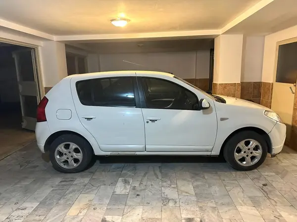 رنو، ساندرو