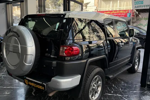 تویوتا، اف جی کروز