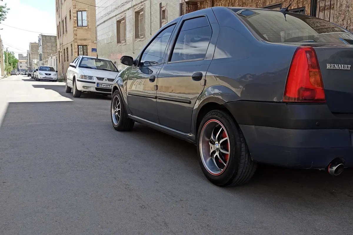 رنو،  تندر 90