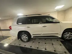 تویوتا، لندکروز چهار در