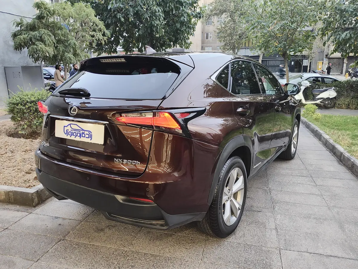 لکسوس،  NX هیبرید