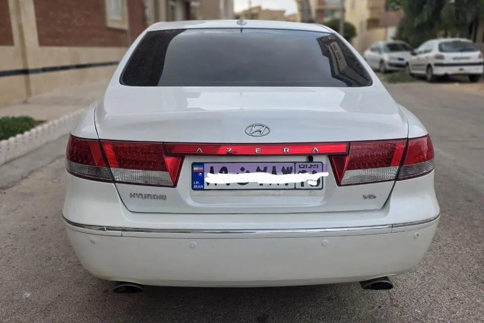 هیوندای،  آزرا (گرنجور)
