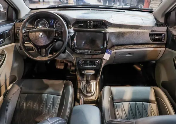 شاهین، G اتومات