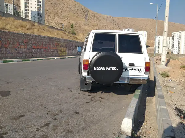 نیسان، پاترول چهار در