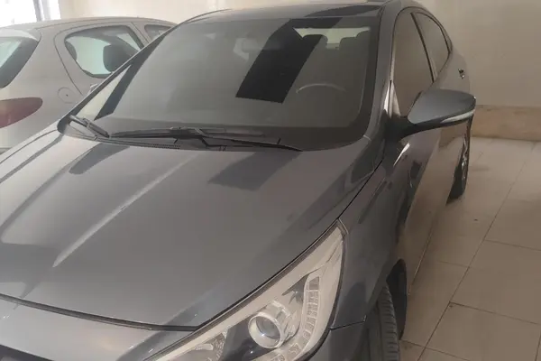 هیوندای، اکسنت (مونتاژ)