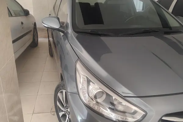 هیوندای، اکسنت (مونتاژ)