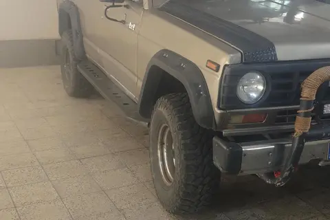 نیسان، پاترول چهار در