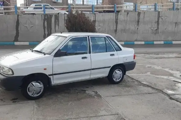 پراید، صندوق دار