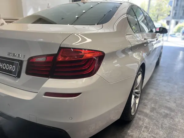 ب ام و، سری 5 سدان