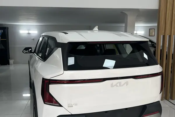 کیا، EV5