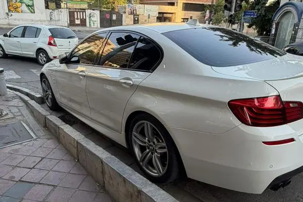 ب ام و  سری 5 سدان