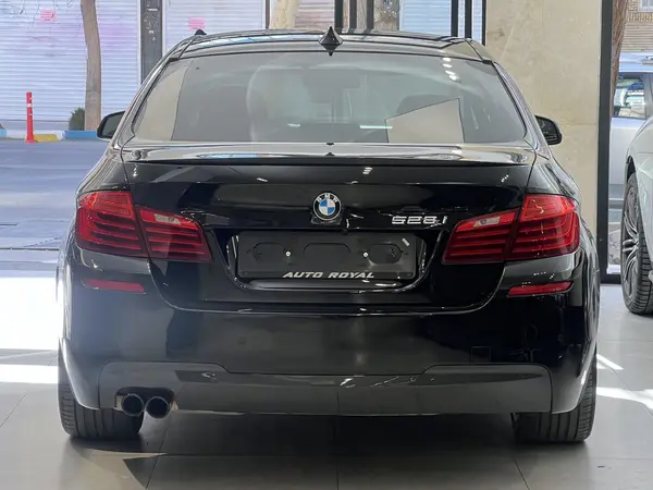 ب ام و، سری 5 سدان