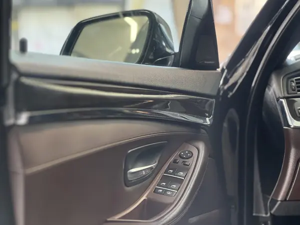 ب ام و، سری 5 سدان