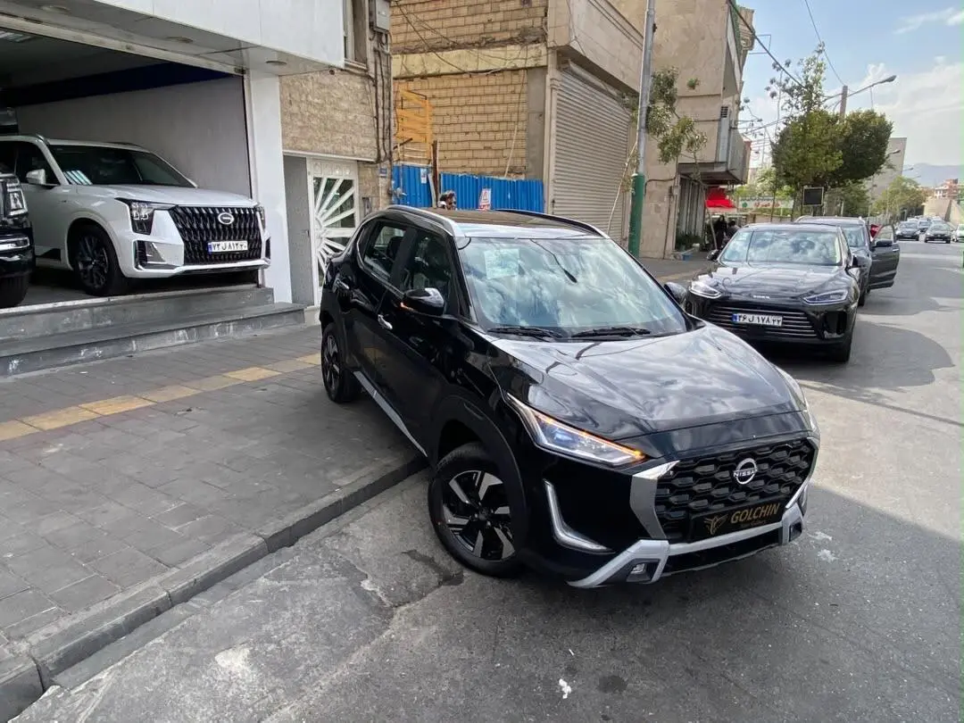 نیسان،  مگنایت