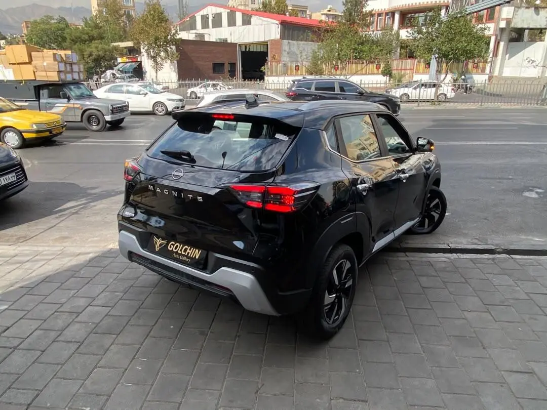 نیسان،  مگنایت