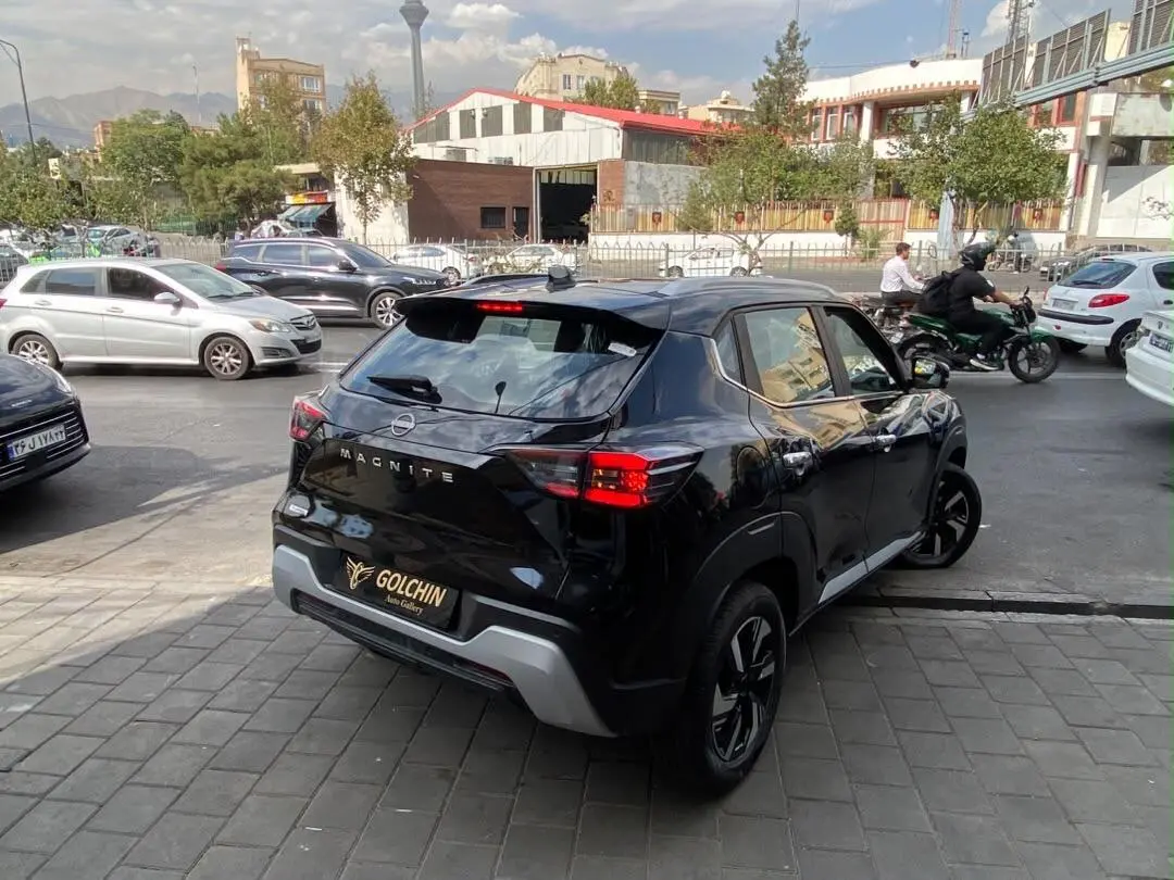 نیسان،  مگنایت